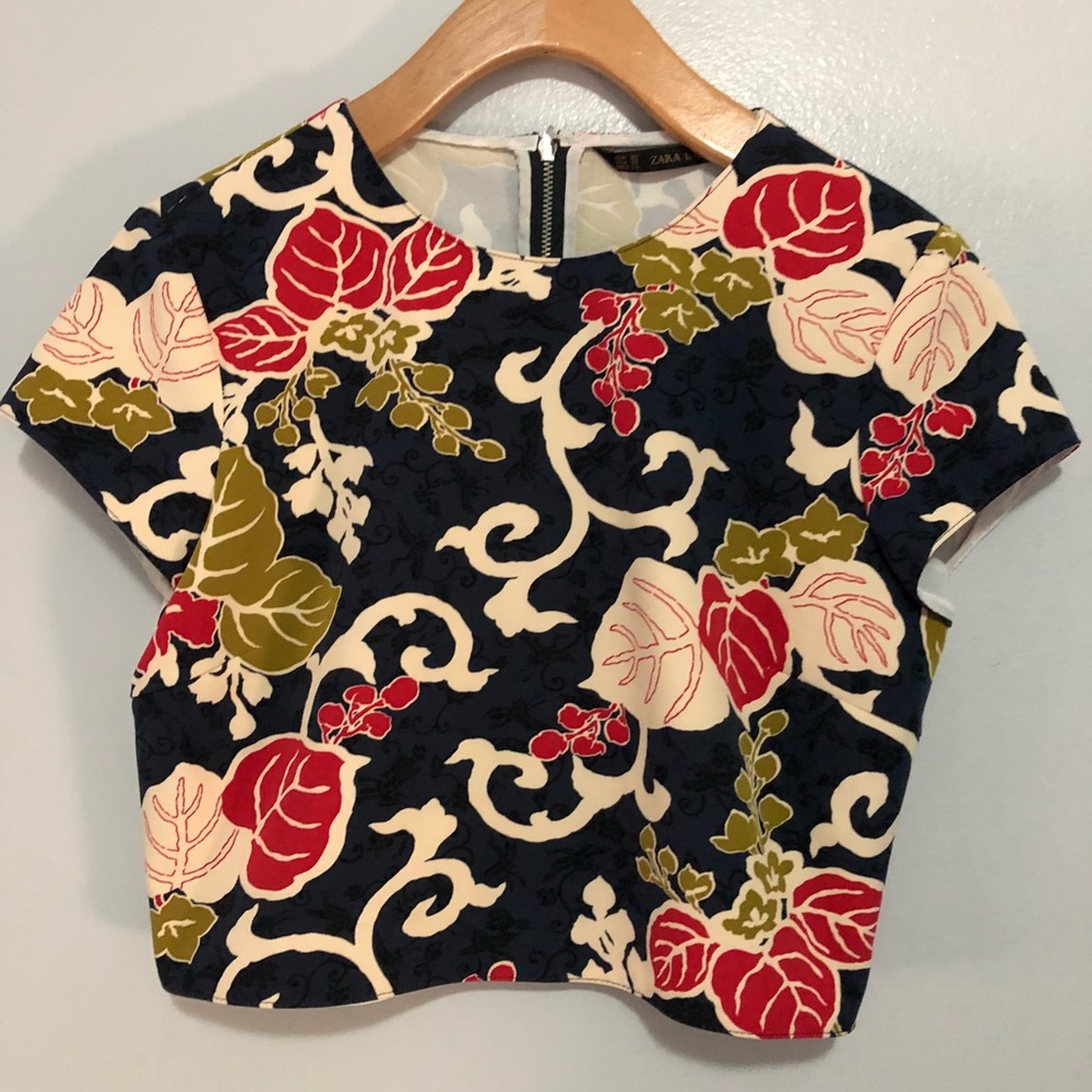 Zara Floral Crop Top - Picture 2 of 4